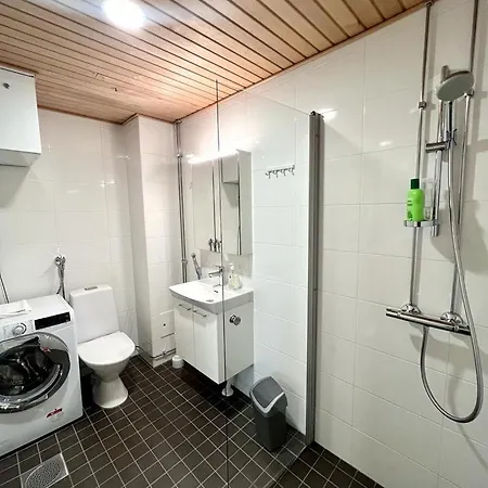 Kotimaailma - Madetojanaukio Oulu